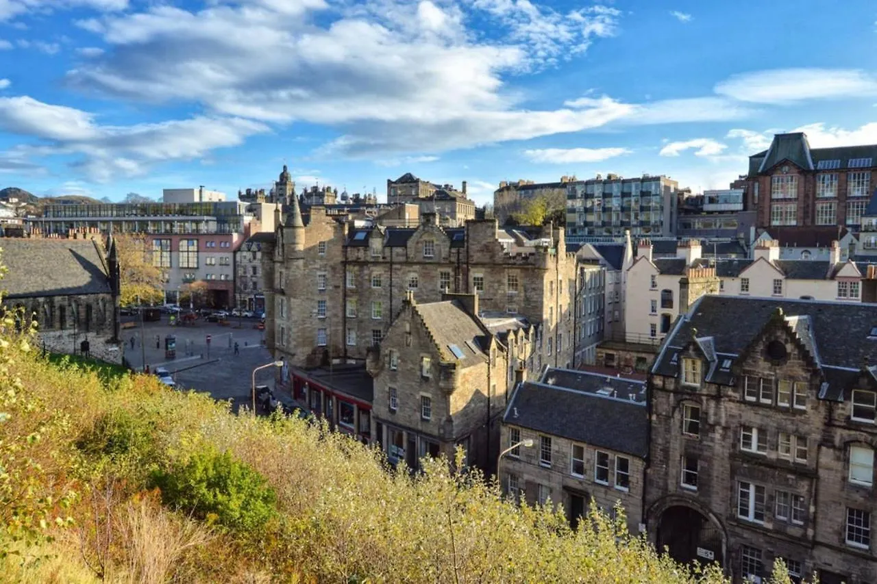 Joivy Unique Old Town Stay Under Edinburgh Castle